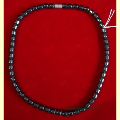 collier_magneetsteen-45cmb